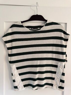 Zara Green and White Striped Short Sleeve Knit Top
